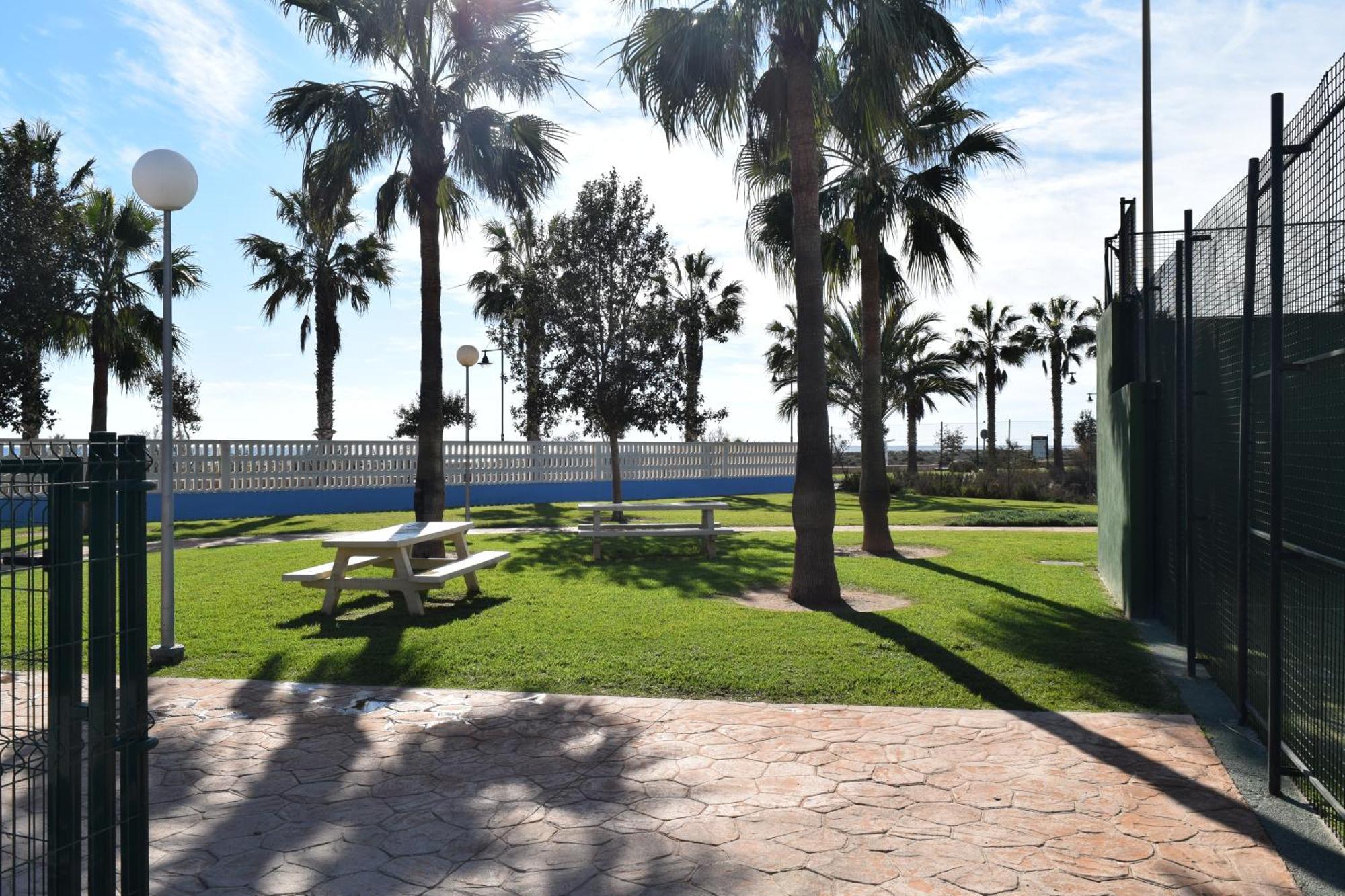 Luxurious Spacious Three Bedroom Apartment On Beachfront Almerimar Buitenkant foto
