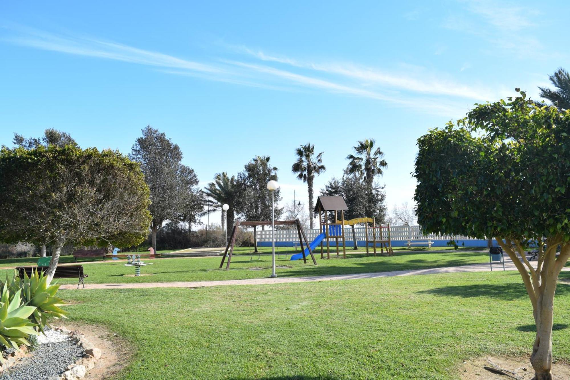 Luxurious Spacious Three Bedroom Apartment On Beachfront Almerimar Buitenkant foto